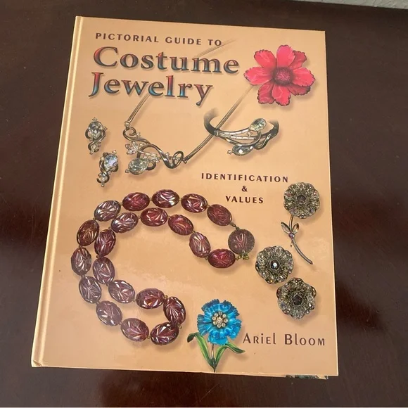 Pictorial Guide to Costume Jewelry ID & Value Ariel Bloom 2008 First Ed HB Book - Picture 3 of 5